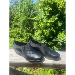 I Love Comfort Marietta Black Side Zipper Shoes Sz 9 WIDE NIB